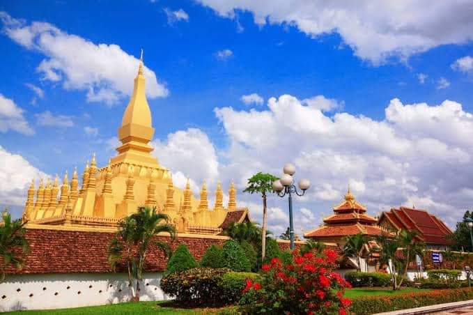 Beyond the Guidebook: Why We Are the Best Travel Company in Laos